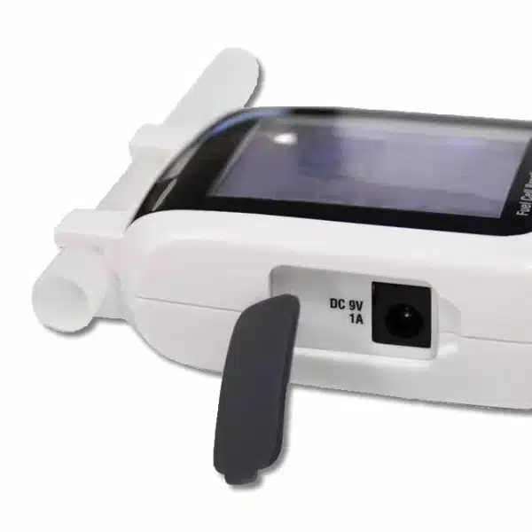 CEM-DT-800A-Breath-Alcohol-Analyser-features-a-Rechargeable-battery-600x600